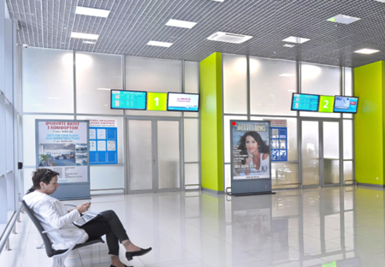 Фото рекламной плоскости по адресу Зал проверки авиа безопасности, 2 этаж  (Терминал А)