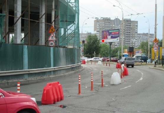 Фото рекламної площини за адресою Оболонский пр. - Героев Днепра ул. (автостоянка)