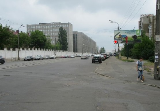 Фото рекламної площини за адресою Бориспольская ул., 12б