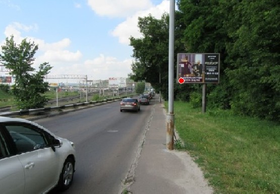 Фото рекламной плоскости по адресу Железнодорожное шоссе, 240м до Тимирязевской ул. (BackLit)