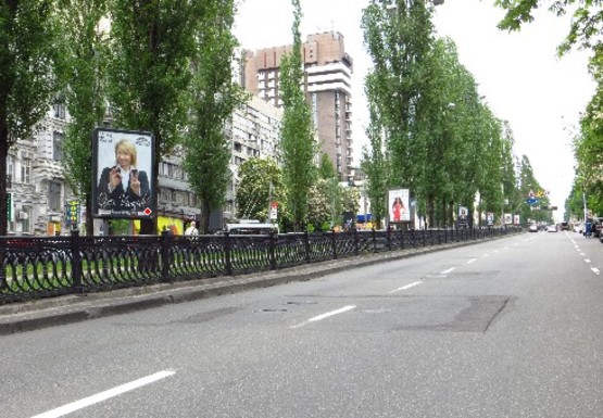 Фото рекламної площини за адресою Шевченко б-р