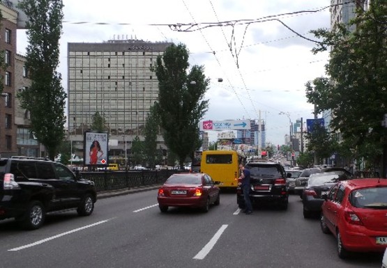 Фото рекламної площини за адресою Шевченко б-р