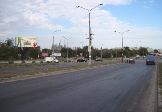 Фото рекламной плоскости по адресу Чаривна ул. - Донецкое Шоссе - шоссе Харьков-Симферополь
