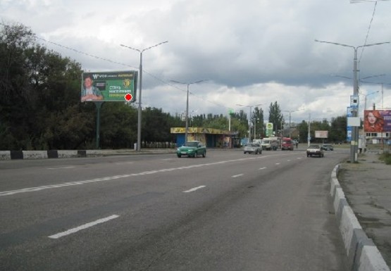 Фото рекламной плоскости по адресу Истомина ул. (район АЗС)