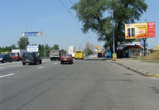 Фото рекламной плоскости по адресу Братиславская ул., 52