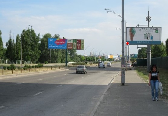 Фото рекламной плоскости по адресу Оболонский пр., эл. опора №49