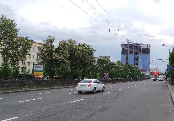 Фото рекламної площини за адресою Победы пр.