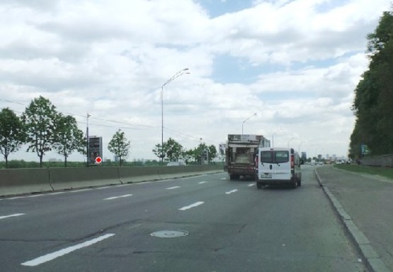 Фото рекламной плоскости по адресу Набережное шоссе (эл. опора № 22-23)