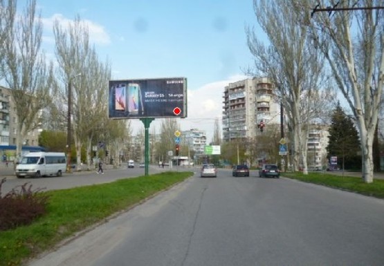 Фото рекламной плоскости по адресу Чумаченко ул., 25