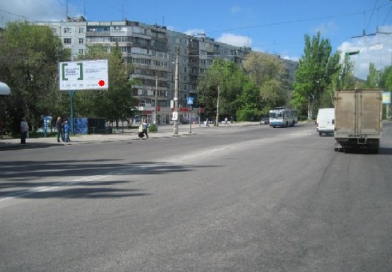 Фото рекламной плоскости по адресу Чумаченко ул. - Олимпийская  ул.