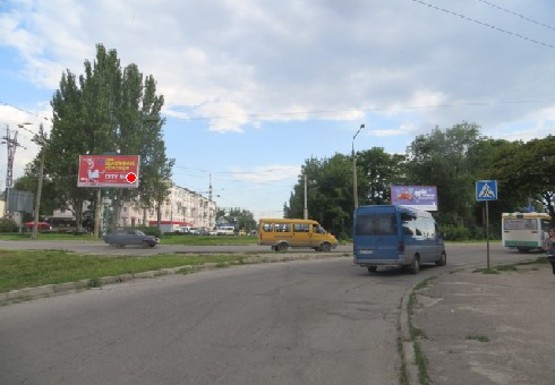 Фото рекламной плоскости по адресу Моторостроителей ул. - Иванова ул.