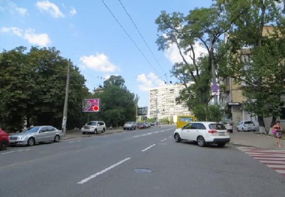 Фото рекламной плоскости по адресу Бастионная ул., напротив дома №5 (BackLit)