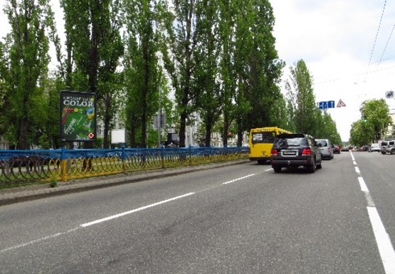 Фото рекламної площини за адресою Шевченко б-р