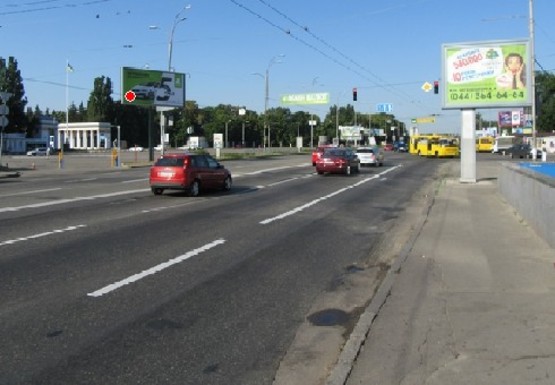 Фото рекламной плоскости по адресу Глушкова Академика пр., Экспоцентр
