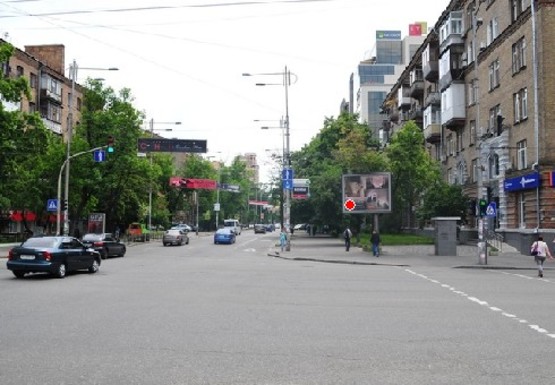 Фото рекламної площини за адресою Жилянская ул., 83\53