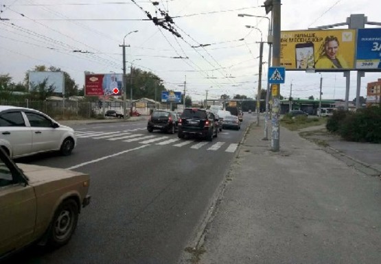 Фото рекламной плоскости по адресу Калиновая ул. - Янтарная ул.