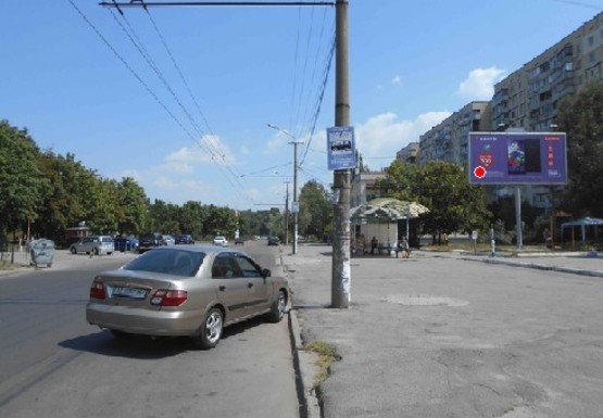 Фото рекламной плоскости по адресу Славы блв. - Торговый центр