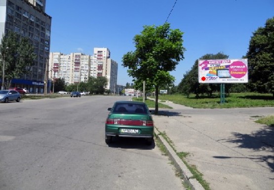 Фото рекламной плоскости по адресу Центральный б-р. - Патриотическая ул., Гагарина ул.