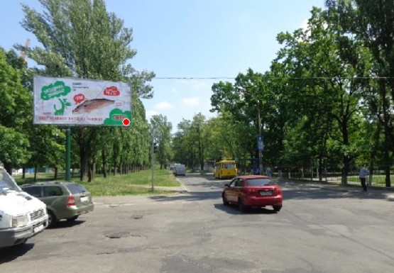 Фото рекламной плоскости по адресу Вернадского б-р. - Академика Крымского ул.