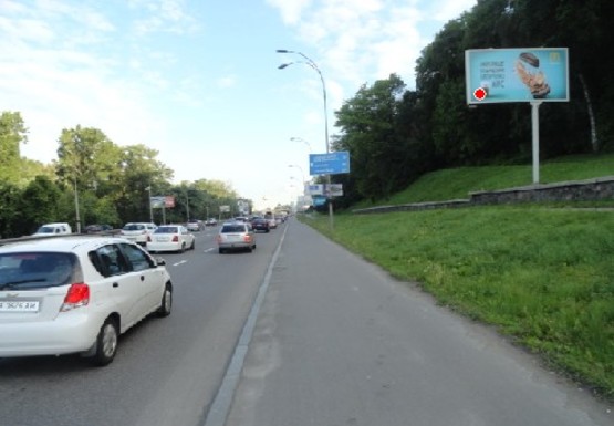 Фото рекламной плоскости по адресу Набережное шоссе, Наводницкий парк