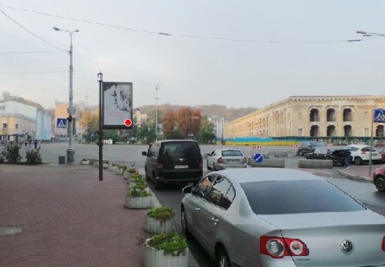 Фото рекламной плоскости по адресу Контрактовая пл., 2