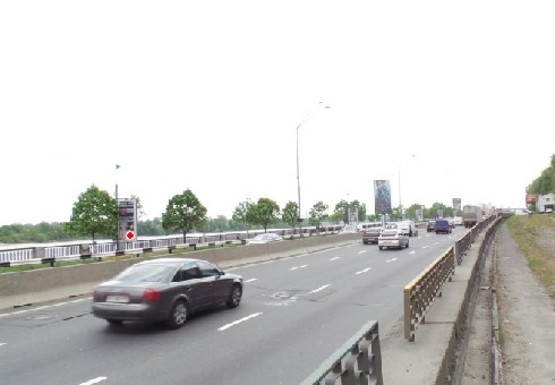 Фото рекламной плоскости по адресу Набережное шоссе (эл. опора № 26-27)