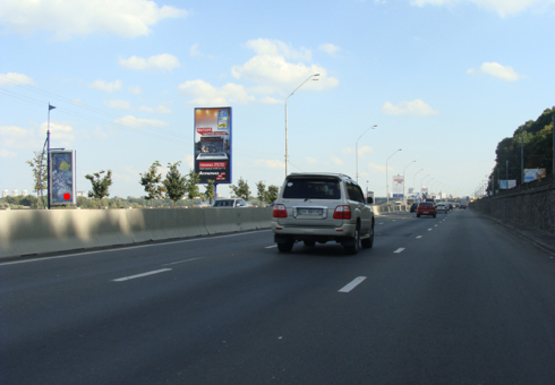 Фото рекламной плоскости по адресу Набережное шоссе (эл. опора № 30)