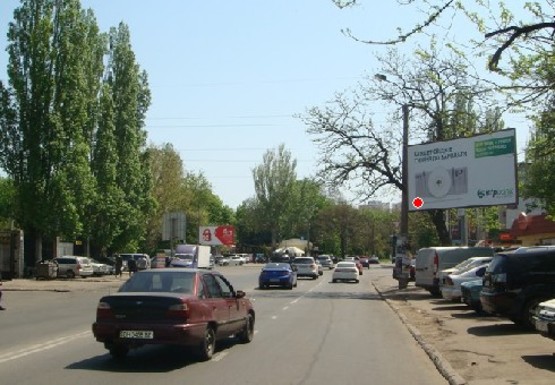 Фото рекламної площини за адресою Генерала Петрова ул., 17 - Космонавтов ул.