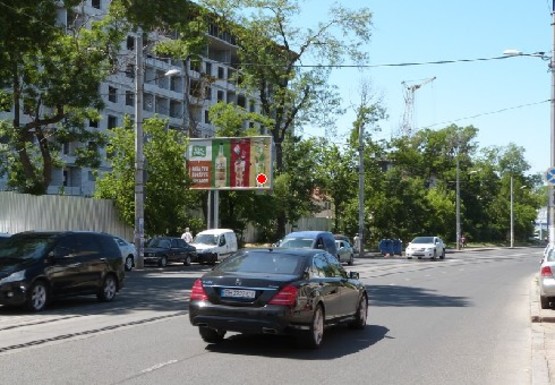 Фото рекламної площини за адресою Фонтанская дорога, 95 напротив