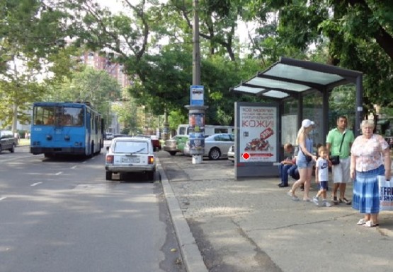 Фото рекламной плоскости по адресу Шевченко пр., 7 - Гагарина пр., (остановка)