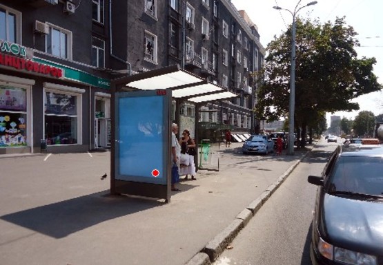 Фото рекламной плоскости по адресу Молочная ул. - Плехановская ул., 40 (остановка)