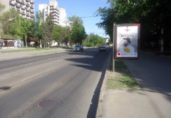 Фото рекламной плоскости по адресу Плехановская ул., напротив д. 41-43