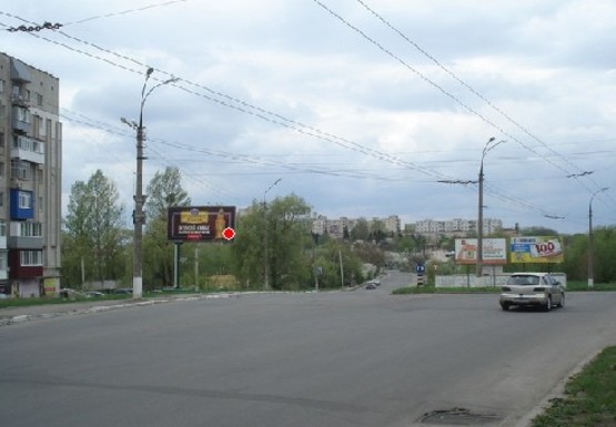 Фото рекламної площини за адресою Черновола ул. - Пилотская ул.
