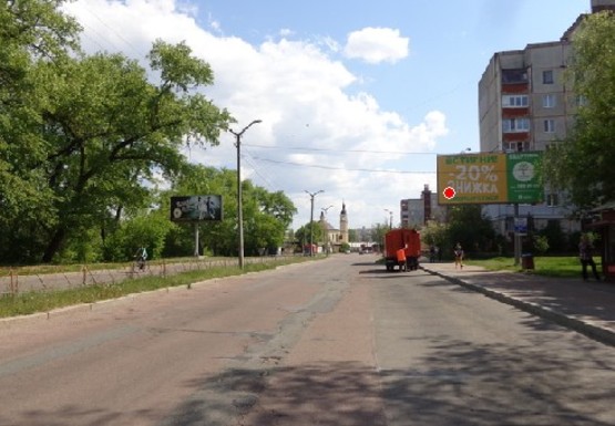 Фото рекламной плоскости по адресу Гончая ул., 84,  к центру