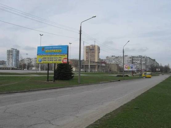Фото рекламной плоскости по адресу 181_пр. Инженера Преображенского напротив АМСТОРА