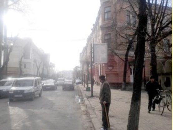 Фото рекламної площини за адресою Грушевського - Валова