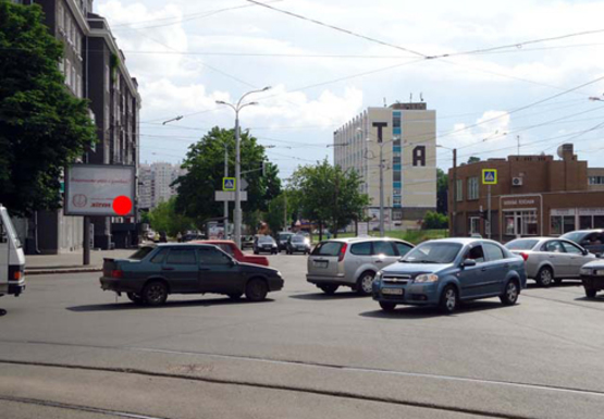 Фото рекламної площини за адресою Плехановская ул., 40 - Молочная ул.