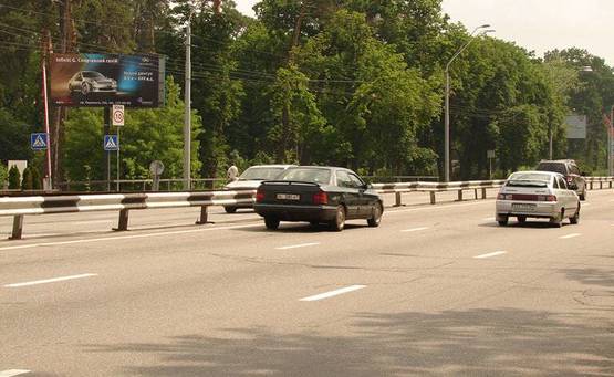 Фото рекламной плоскости по адресу пр-т Победы 132 (В) в центр