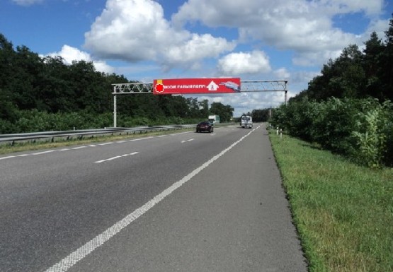 Фото рекламної площини за адресою Трасса M-03, Киев - Харьков, 73,700