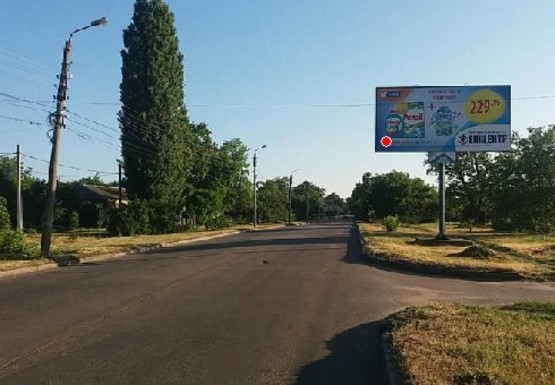 Фото рекламной плоскости по адресу Бобринецкий шлях ул. - Арнаутовский пер.