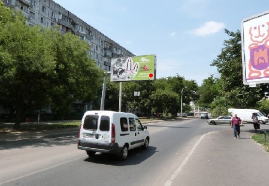 Фото рекламної площини за адресою Левитана ул., 119 - Ильфа и Петрова ул.