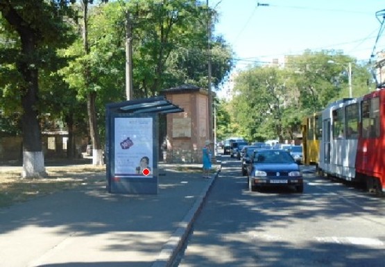 Фото рекламної площини за адресою Колонтаевская ул. - Старопортофранковская ул., остановка 1