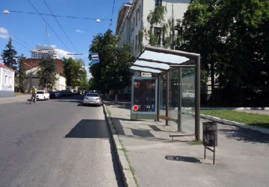 Фото рекламной плоскости по адресу Богдана Хмельницкого ул., 4 (остановка)