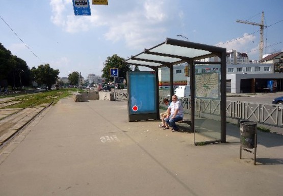 Фото рекламной плоскости по адресу Московский пр., 137 (остановка)