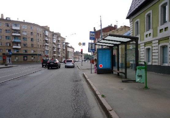 Фото рекламной плоскости по адресу Московский пр., 55 (остановка)