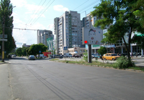 Фото рекламной плоскости по адресу Героев Сталинграда ул. , ТЦ "Днепроплаза" (BackLit)