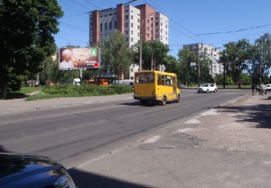 Фото рекламної площини за адресою Ивана Мазепы ул. - Любечская ул.