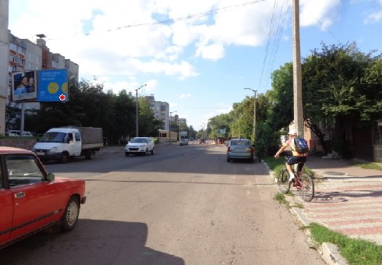 Фото рекламной плоскости по адресу Гончая ул., 76, от центра