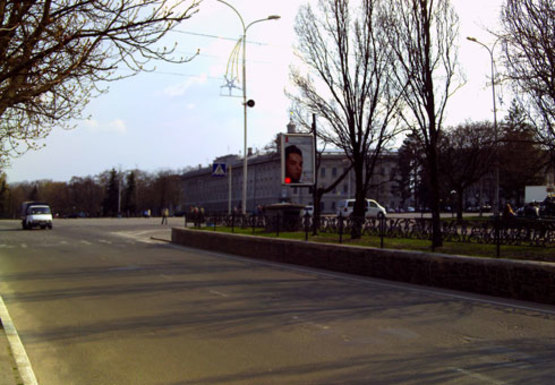 Фото рекламной плоскости по адресу Мира пр., аллея, Красная пл.