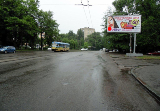 Фото рекламної площини за адресою Богдана Хмельницкого пр. - 152-й  дивизии ул.